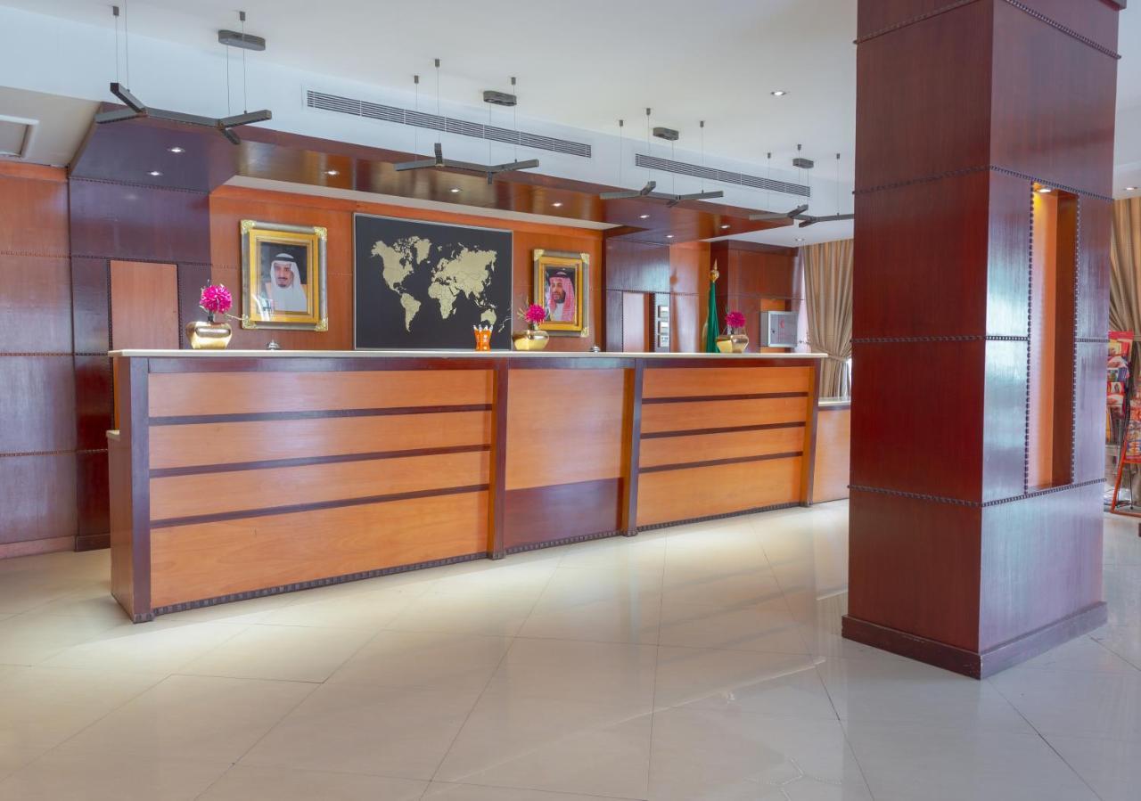 ג'דה Praha Hotel מראה חיצוני תמונה